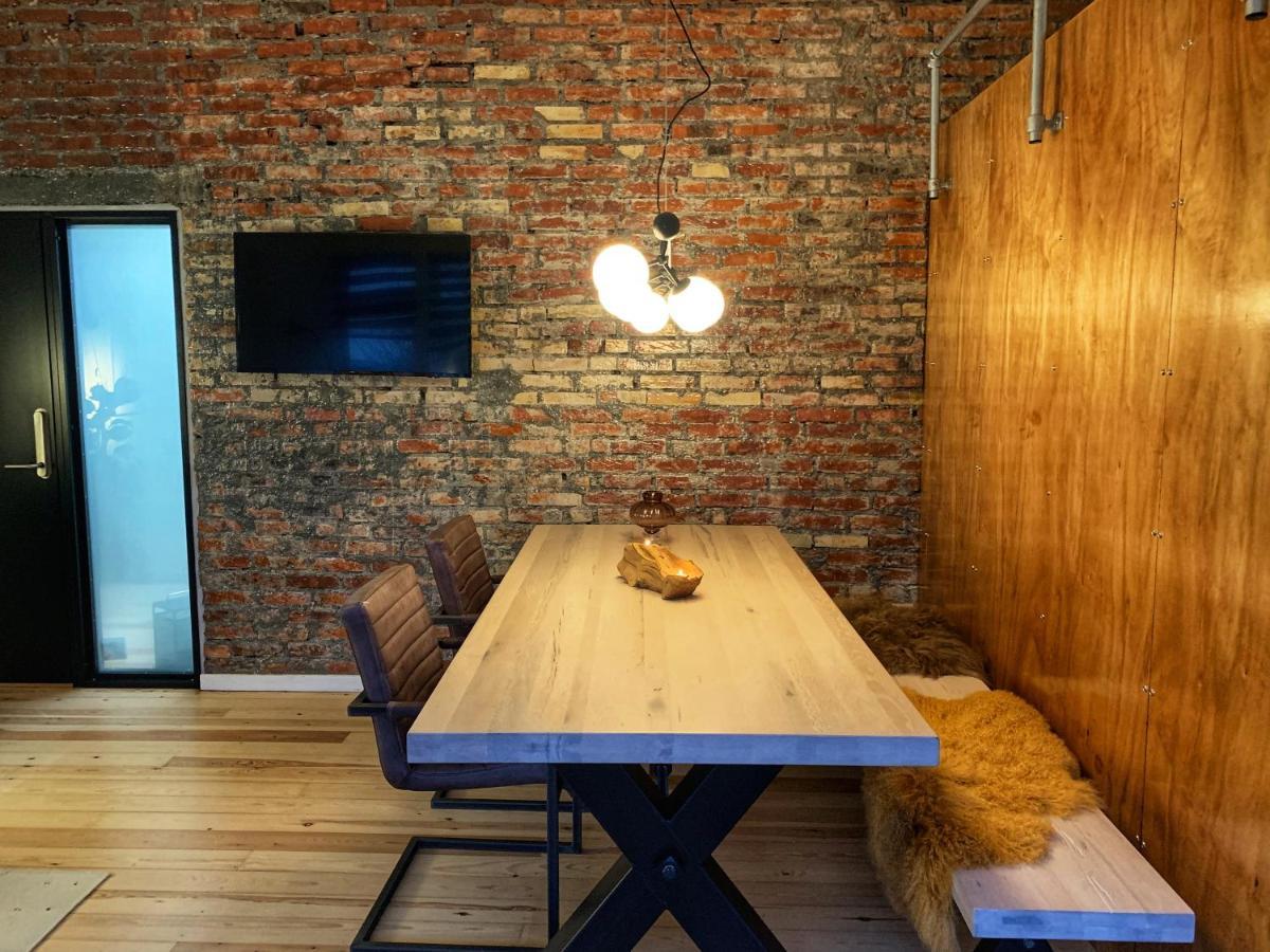 Broncks Apartment 5 - Modern 2-Bedroom In The Heart Of Torshavn Bagian luar foto