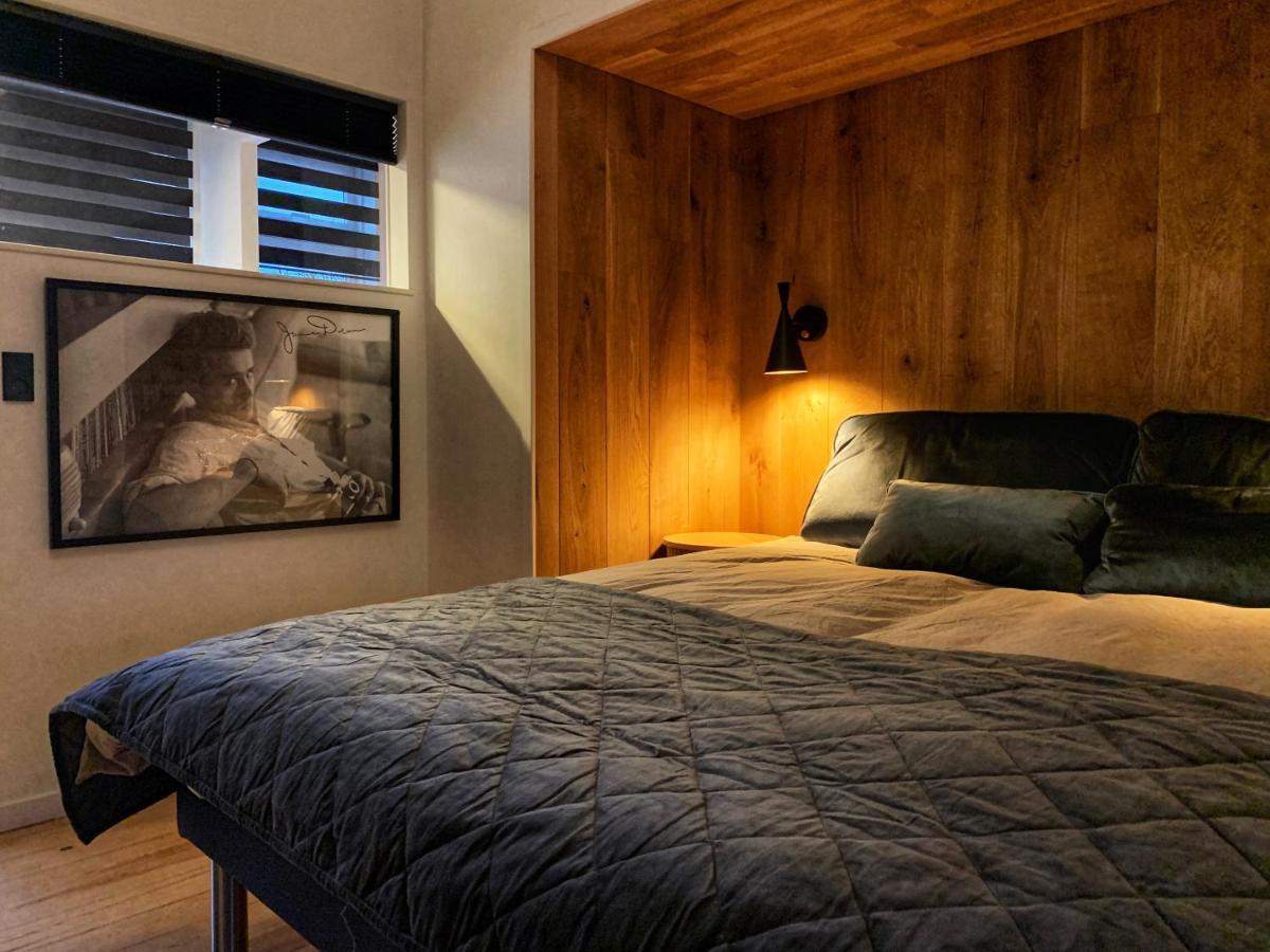 Broncks Apartment 5 - Modern 2-Bedroom In The Heart Of Torshavn Bagian luar foto